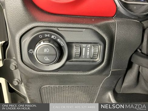 Used 2021 Jeep Gladiator Rubicon AWD/4WD image 45