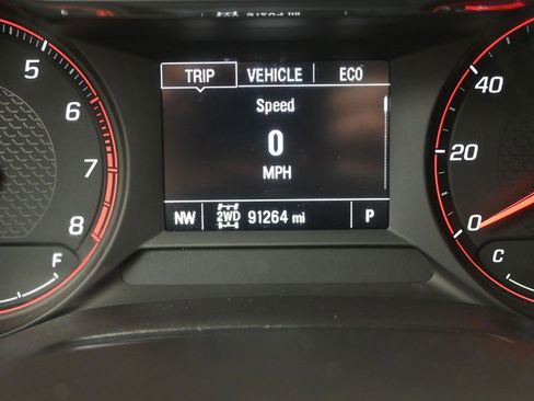 Used 2023 Chevrolet TrailBlazer RS w/ Sun and Liftgate Package image 16