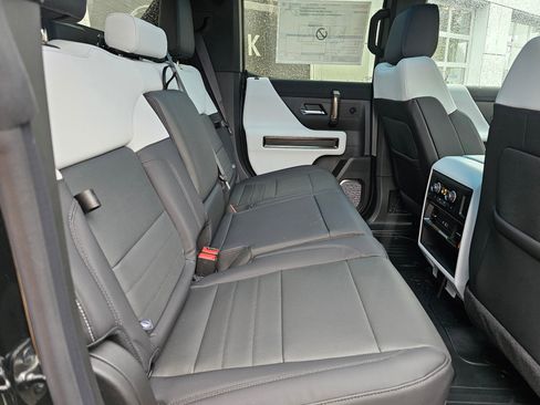 New 2024 GMC Hummer EV 2X image 12