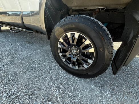 Used 2018 Nissan Titan PRO-4X w/ Pro-4x Utility Package AWD/4WD image 26
