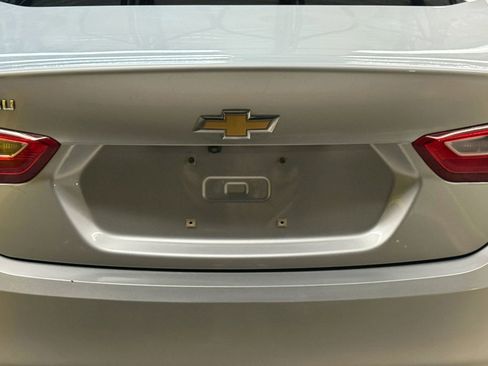 Used 2018 Chevrolet Malibu LT image 11