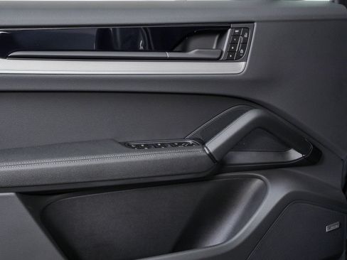 New 2026 Porsche Cayenne AWD/4WD image 6