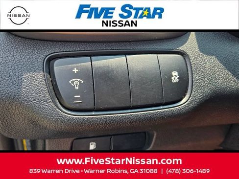 Used 2018 Kia Sorento FWD image 28