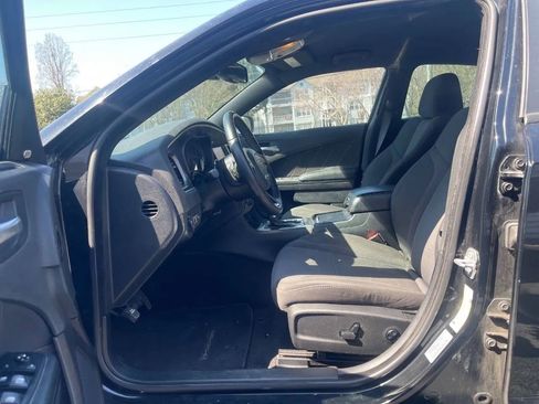 Used 2016 Dodge Charger R/T w/ Navigation & Travel Group image 14