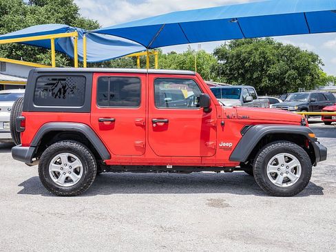 Used 2021 Jeep Wrangler Unlimited Sport AWD/4WD image 4