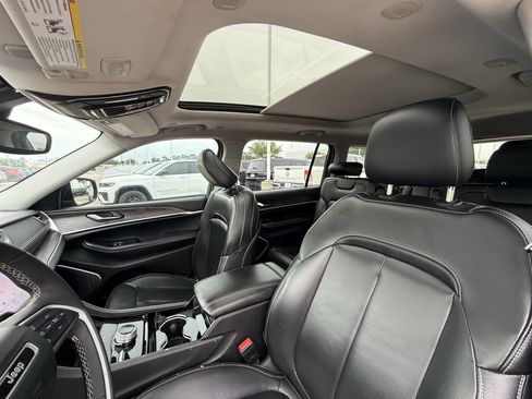 Used 2023 Jeep Grand Cherokee L Limited w/ Trailer Tow Group (B) image 28