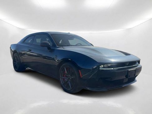 Used 2024 Dodge Charger Daytona Scat Pack w/ Plus Group AWD/4WD image 3
