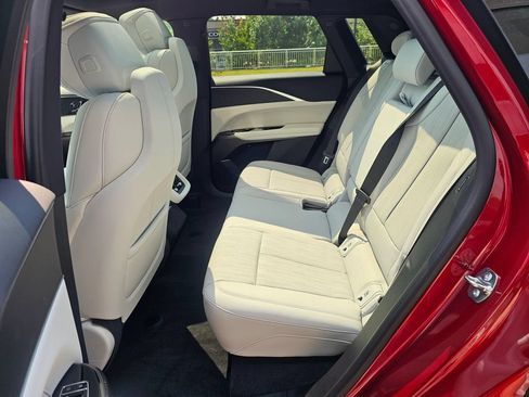 New 2026 Cadillac Lyriq Sport AWD/4WD image 16
