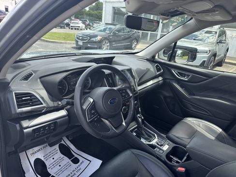 Used 2019 Subaru Forester Limited AWD/4WD image 10