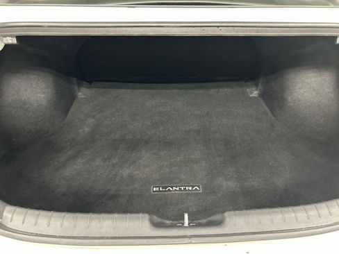 Used 2023 Hyundai Elantra SEL w/ Convenience Package image 22