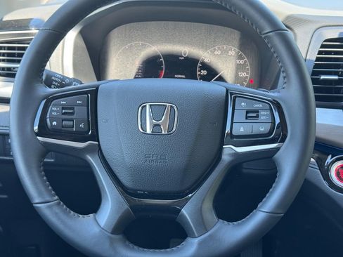 Used 2026 Honda Odyssey Touring image 14