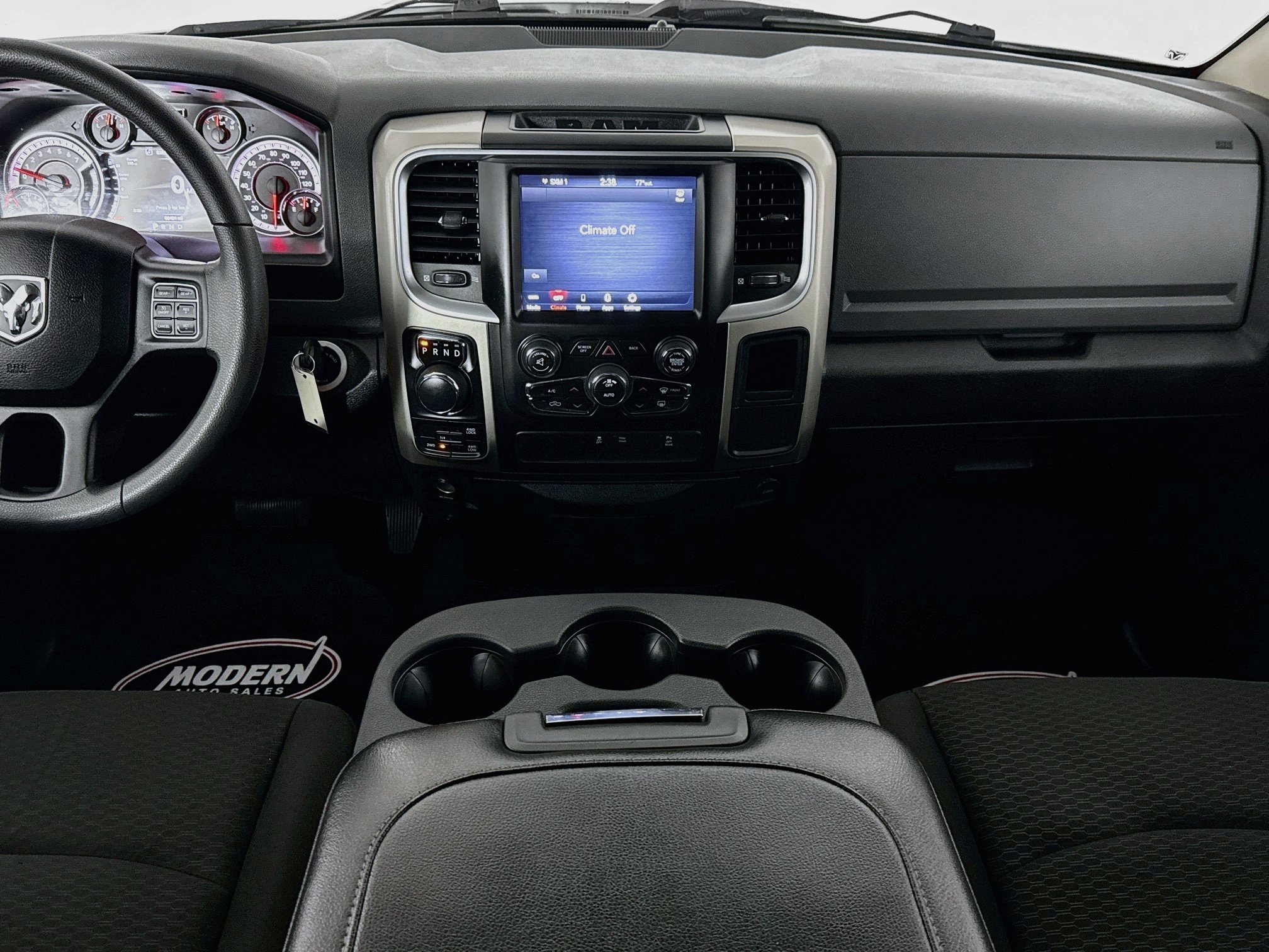 Used 2020 RAM 1500 Classic SLT AWD/4WD image 25