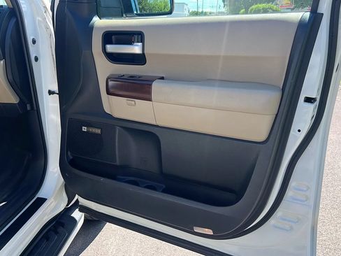 Used 2012 Toyota Sequoia Platinum AWD/4WD image 25