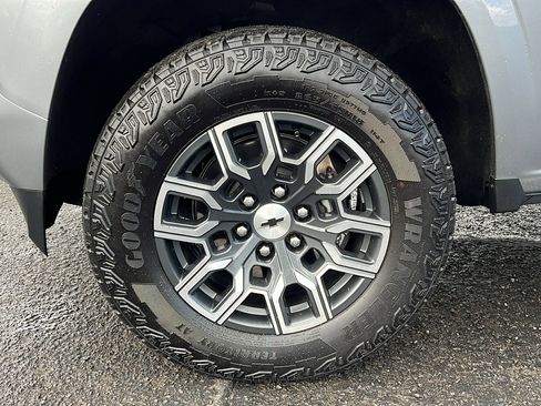 Certified 2023 Chevrolet Colorado Z71 w/ Z71 Convenience Package 2 image 11