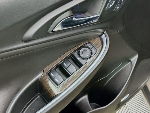 Used 2024 Chevrolet Malibu LT FWD image 20