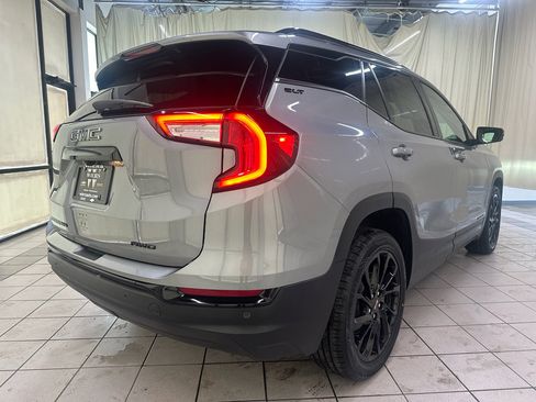 Certified 2023 GMC Terrain SLT w/ Infotainment Package II AWD/4WD image 3