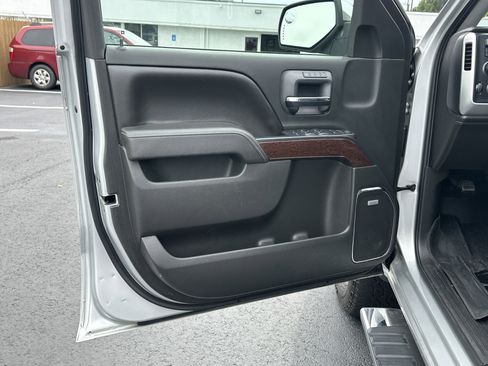 Used 2017 GMC Sierra 1500 SLT AWD/4WD image 10