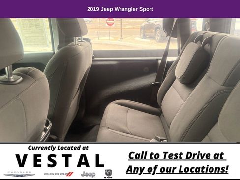 Used 2019 Jeep Wrangler Sport image 12