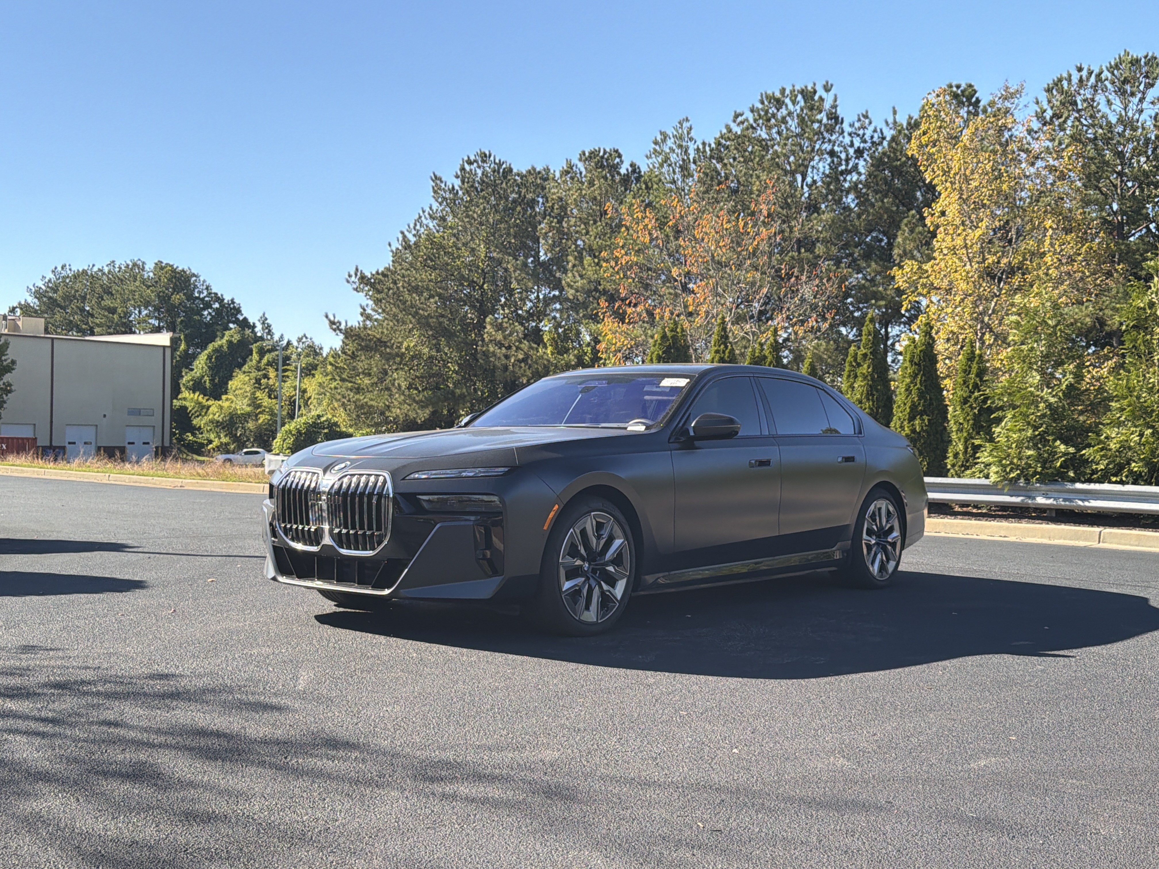 Used 2023 BMW i7 xDrive60 AWD/4WD image 12