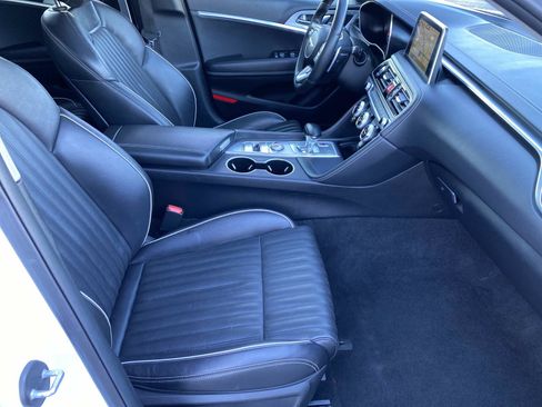 Used 2021 Genesis G70 2.0T w/ Elite Package image 25