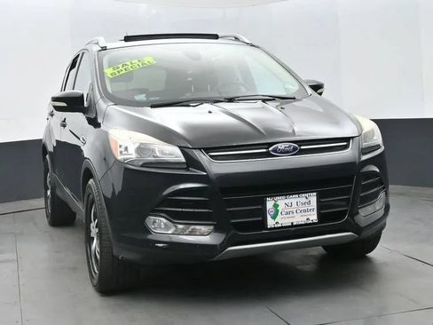 Used 2014 Ford Escape Titanium w/ Equipment Group 401A AWD/4WD image 3