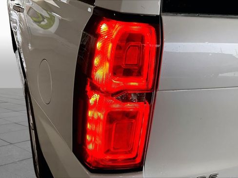 Used 2017 Chevrolet Tahoe Premier RWD image 29