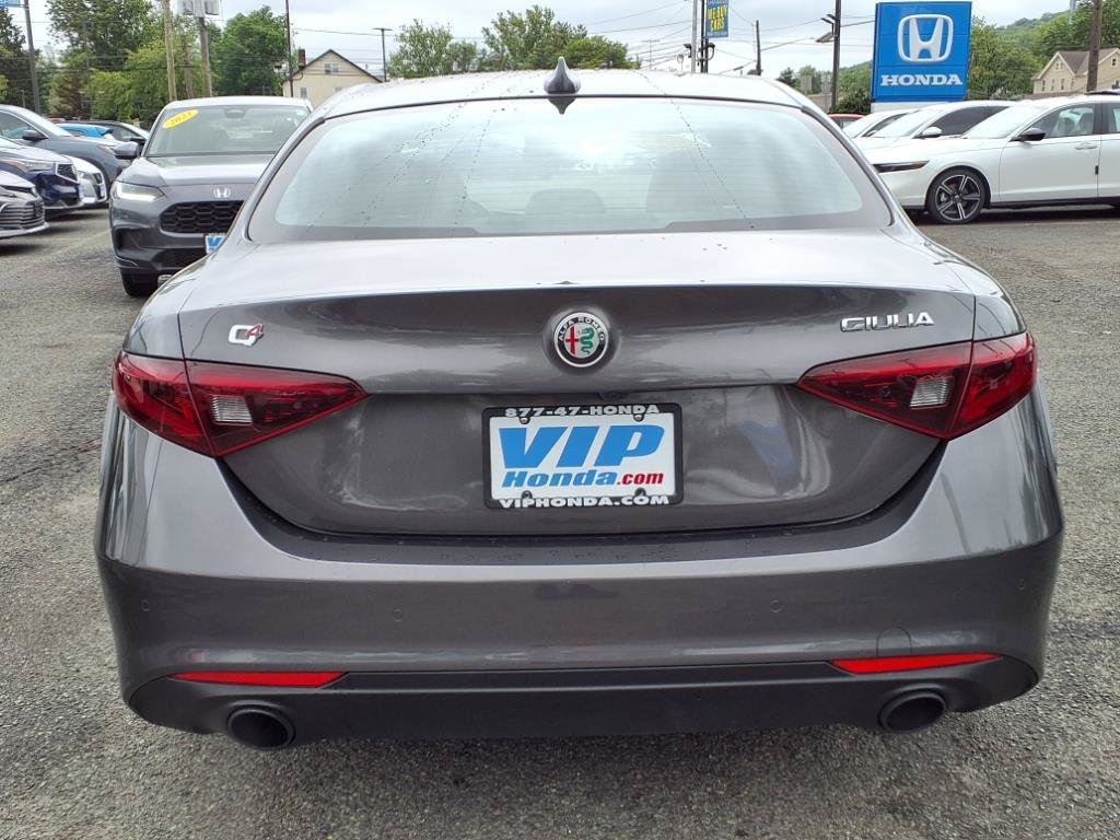 Used 2023 Alfa Romeo Giulia Sprint AWD/4WD image 5