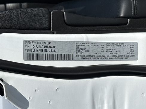 Used 2021 Jeep Grand Cherokee Laredo X image 33