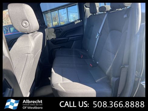 Used 2023 Chevrolet Colorado Trail Boss w/ Technology Package image 13