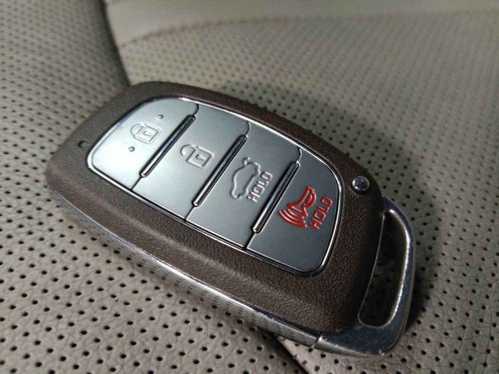 Used 2018 Hyundai Sonata Limited FWD image 32