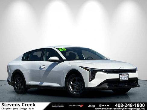 Used 2025 Kia K4 FWD image 1