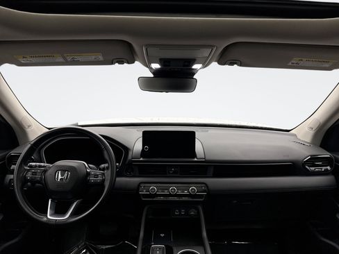 Used 2023 Honda Pilot Touring image 14