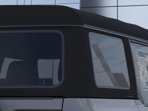 New 2025 Ford Bronco 4-Door image 25