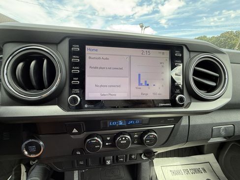 Used 2021 Toyota Tacoma TRD Off-Road image 23