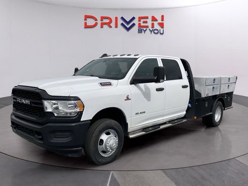 Used 2022 RAM 3500 Tradesman image 2