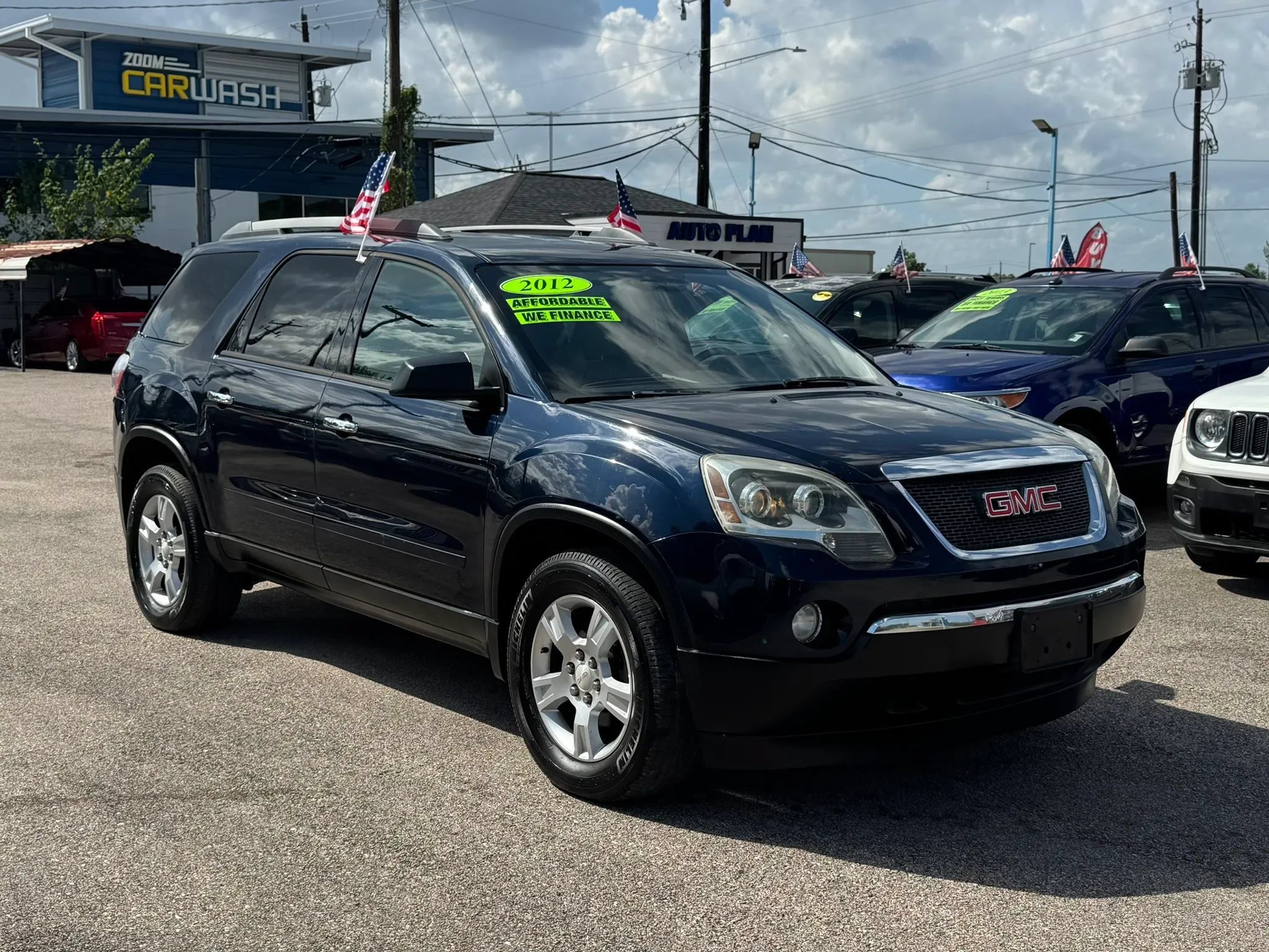 Used 2012 GMC Acadia SLE FWD image 4