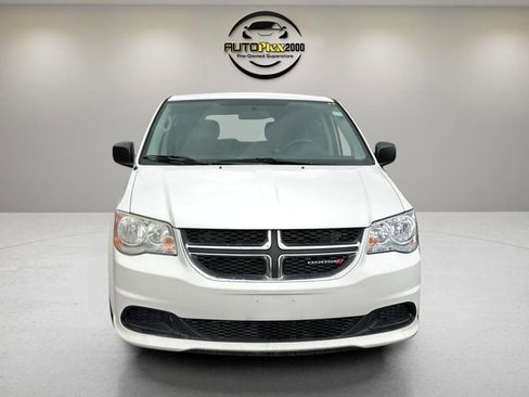 Used 2013 Dodge Grand Caravan SE FWD image 2