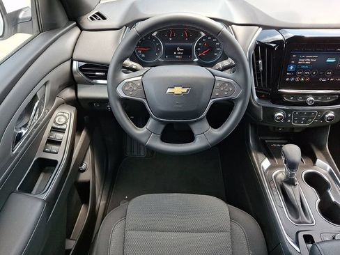 Certified 2023 Chevrolet Traverse LT AWD/4WD image 11