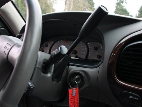 Used 2002 Toyota Sequoia SR5 image 8