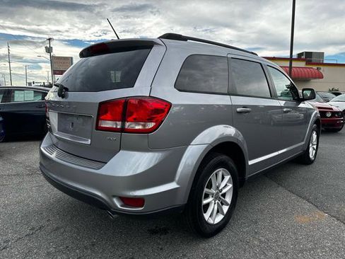 Used 2016 Dodge Journey SXT w/ Comfort/Convenience Group image 5