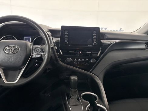 Used 2021 Toyota Camry LE FWD image 23