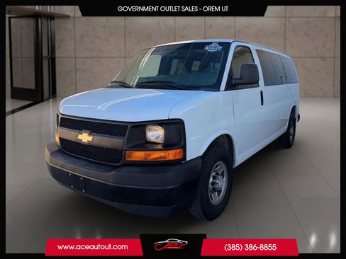Used 2017 Chevrolet Express 2500 LS image 3