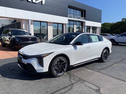 New 2025 Kia K4 GT-Line w/ GT-Line Premium Package