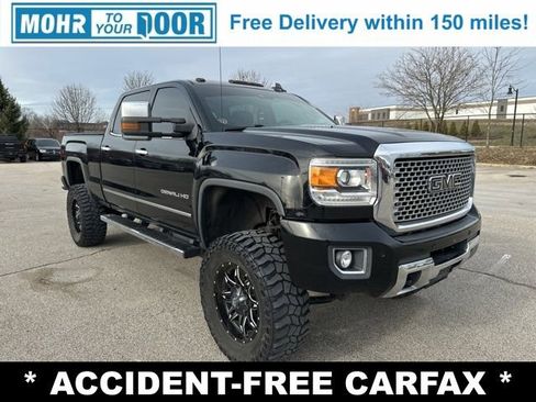 Used 2016 GMC Sierra 2500 Denali w/ Duramax Plus Package image 3