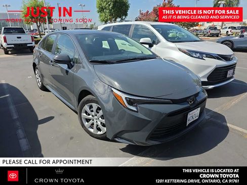 Used 2026 Toyota Corolla LE FWD image 2