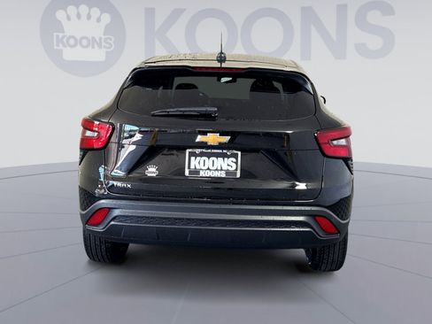 New 2026 Chevrolet Trax LS FWD image 5