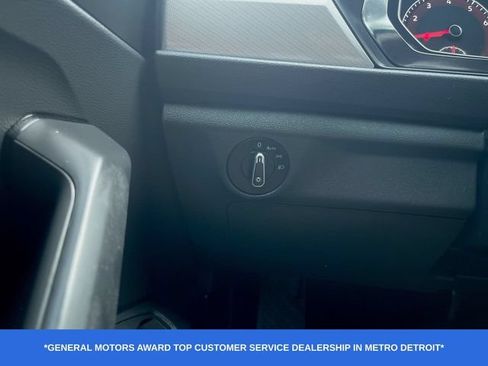 Used 2021 Volkswagen Jetta SE FWD image 10