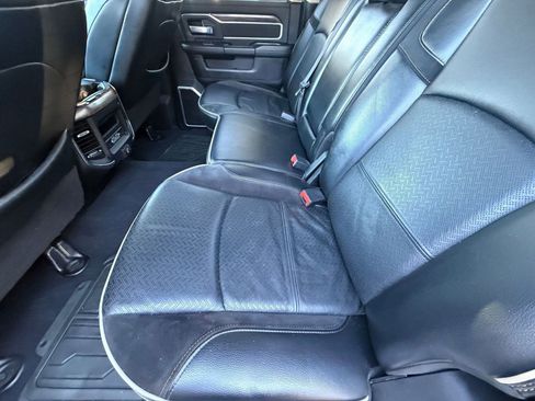 Used 2019 RAM 3500 Laramie image 29