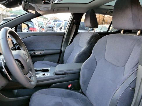 Used 2023 Lexus RZ 450e Luxury image 17