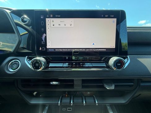 Used 2023 Chevrolet Colorado Trail Boss w/ Technology Package AWD/4WD image 10